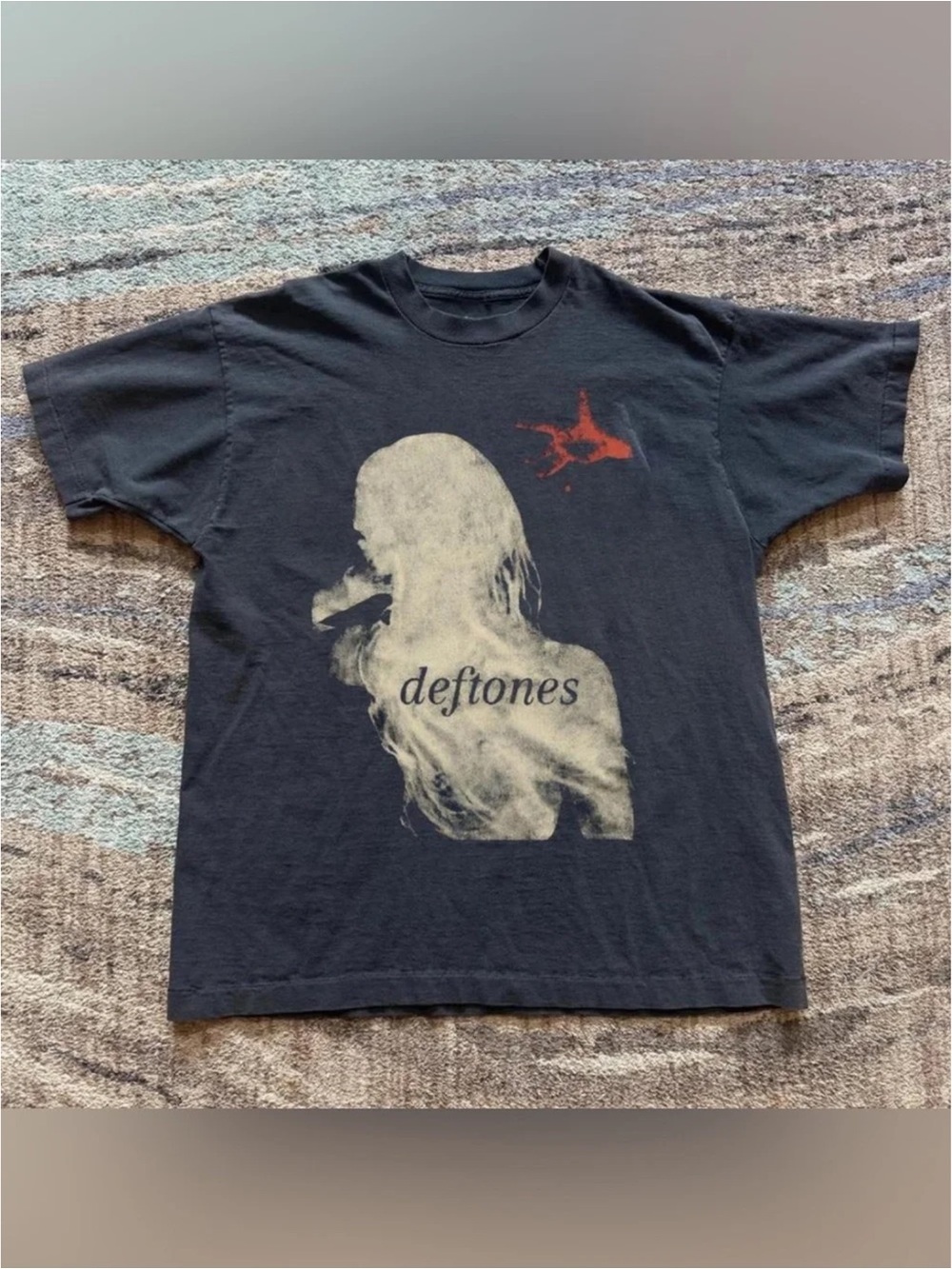 Gildan Deftones Black Graphic Band T-Shirt